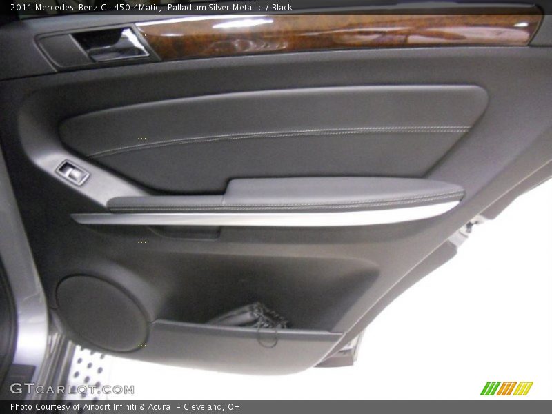 Palladium Silver Metallic / Black 2011 Mercedes-Benz GL 450 4Matic