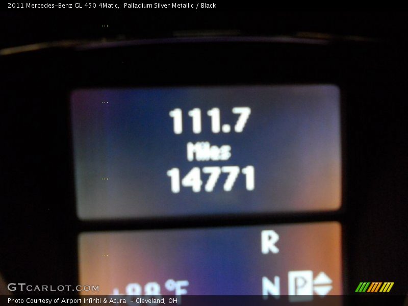 Palladium Silver Metallic / Black 2011 Mercedes-Benz GL 450 4Matic
