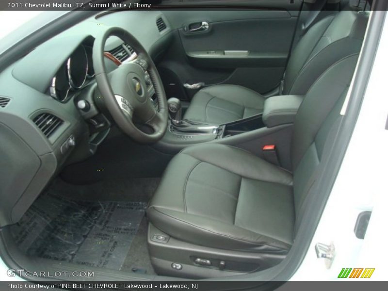 Summit White / Ebony 2011 Chevrolet Malibu LTZ