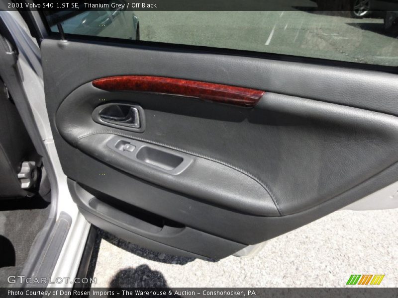 Titanium Grey / Off Black 2001 Volvo S40 1.9T SE