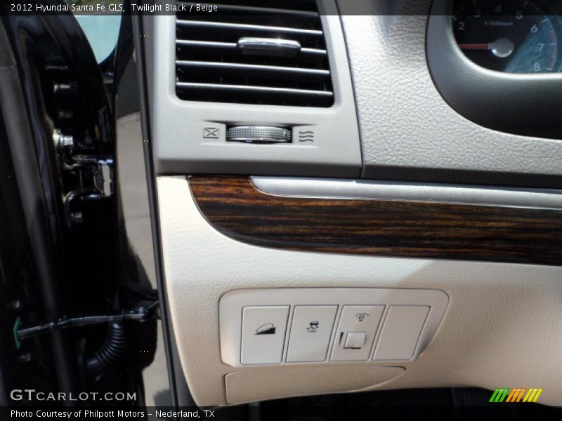 Twilight Black / Beige 2012 Hyundai Santa Fe GLS