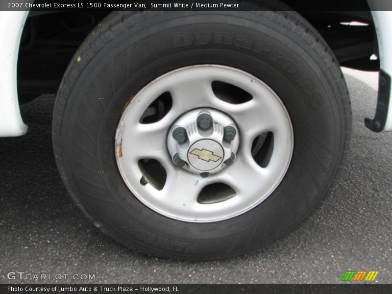  2007 Express LS 1500 Passenger Van Wheel