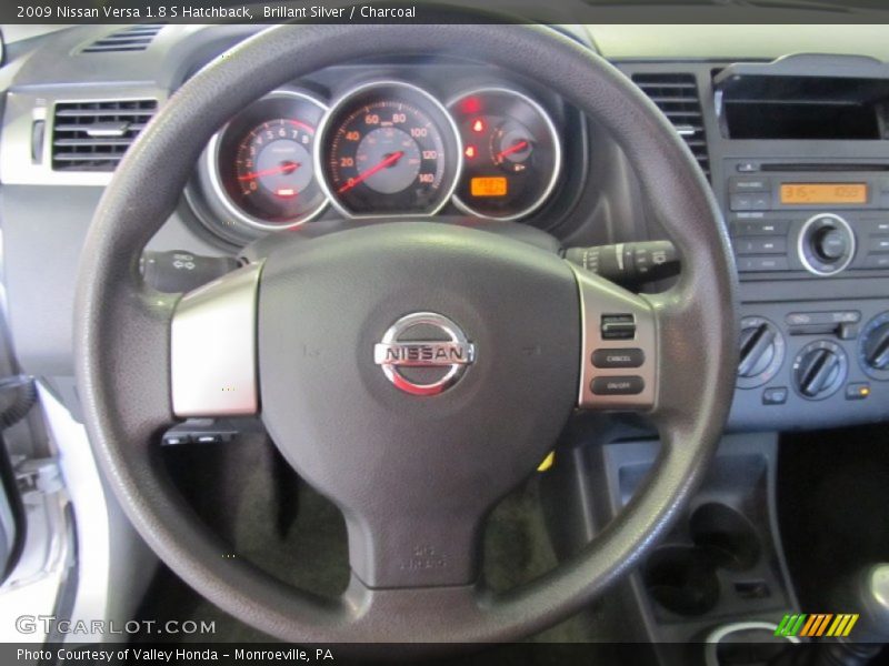 Brillant Silver / Charcoal 2009 Nissan Versa 1.8 S Hatchback