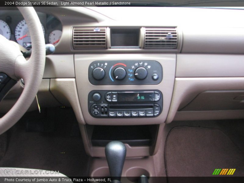 Controls of 2004 Stratus SE Sedan