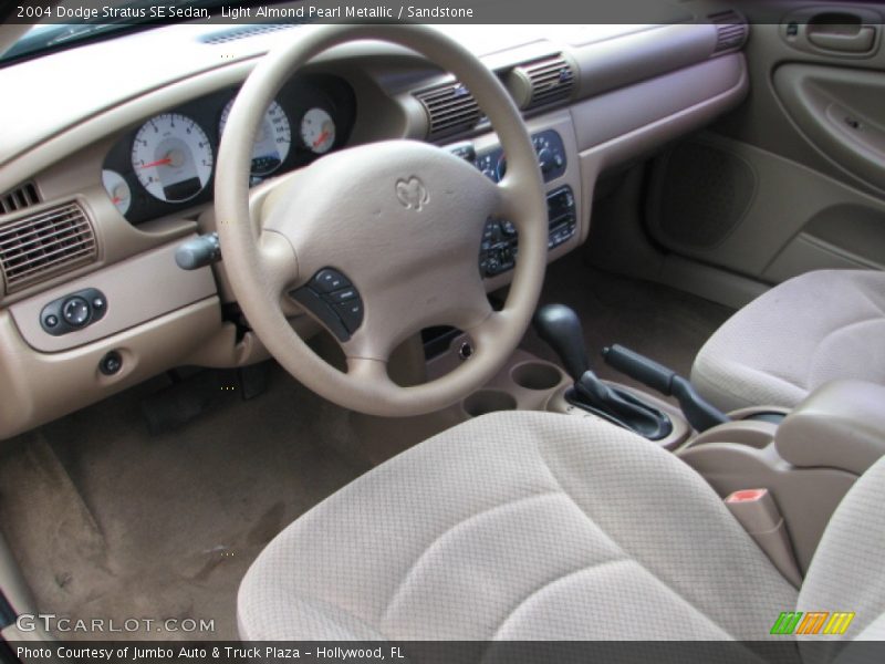 Sandstone Interior - 2004 Stratus SE Sedan 