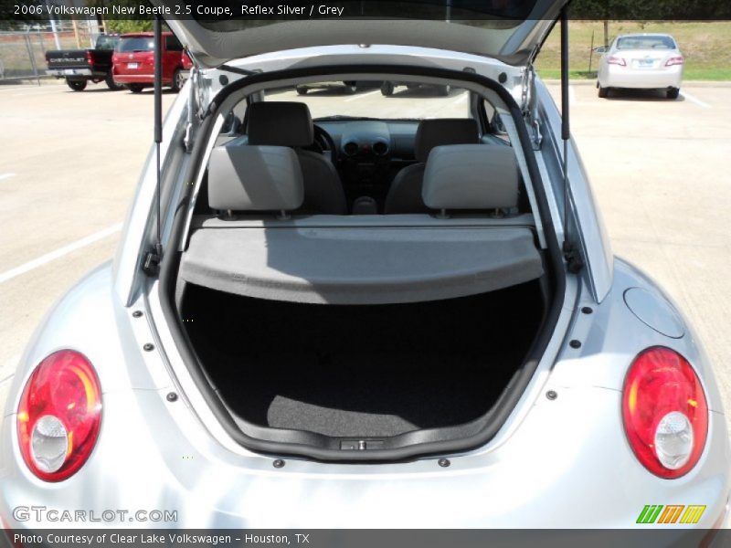 Reflex Silver / Grey 2006 Volkswagen New Beetle 2.5 Coupe