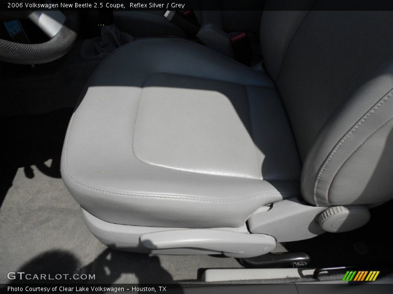 Reflex Silver / Grey 2006 Volkswagen New Beetle 2.5 Coupe