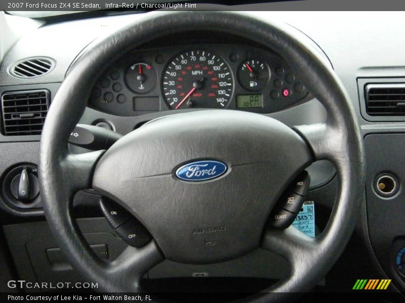 Infra-Red / Charcoal/Light Flint 2007 Ford Focus ZX4 SE Sedan
