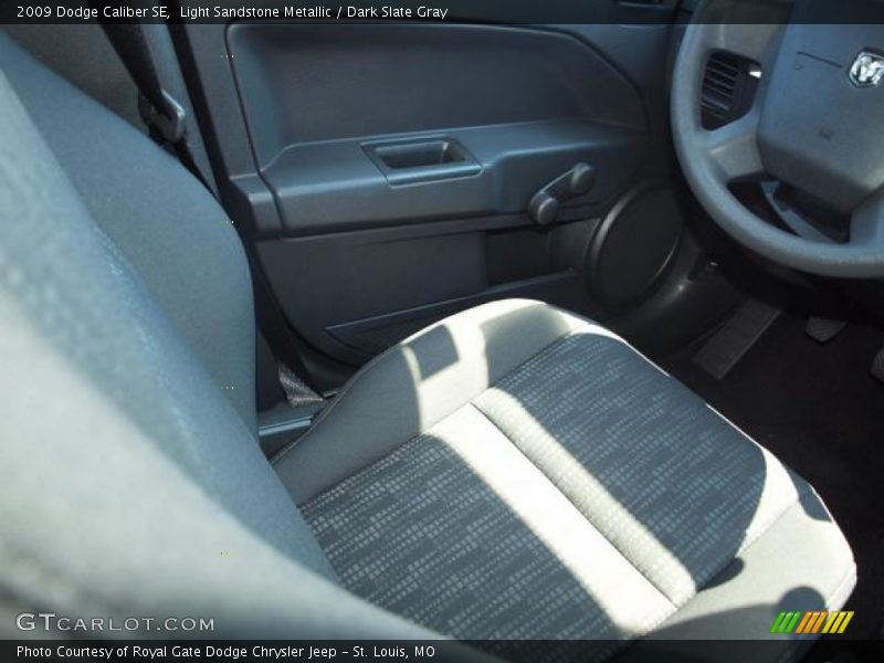 Light Sandstone Metallic / Dark Slate Gray 2009 Dodge Caliber SE