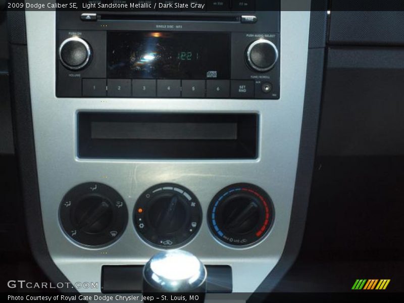 Light Sandstone Metallic / Dark Slate Gray 2009 Dodge Caliber SE