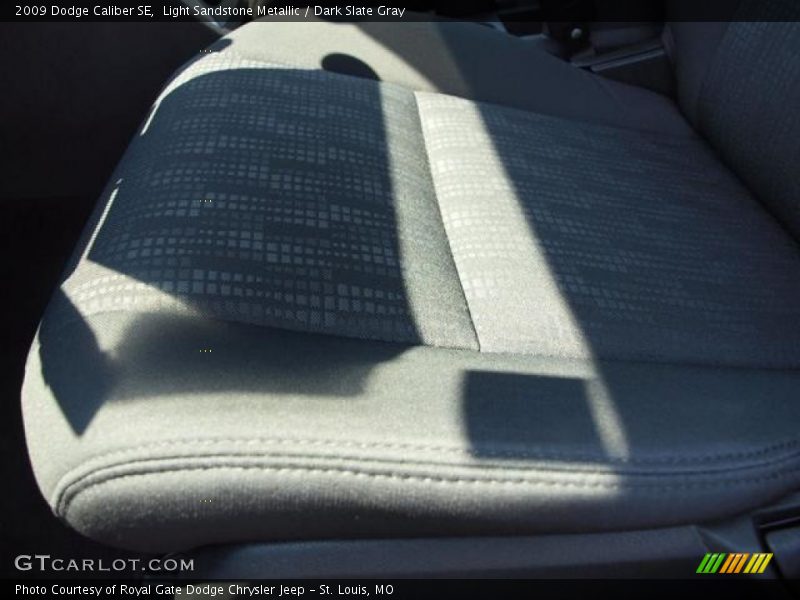 Light Sandstone Metallic / Dark Slate Gray 2009 Dodge Caliber SE