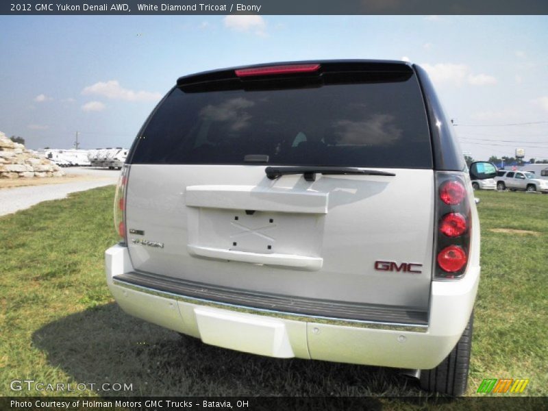 White Diamond Tricoat / Ebony 2012 GMC Yukon Denali AWD