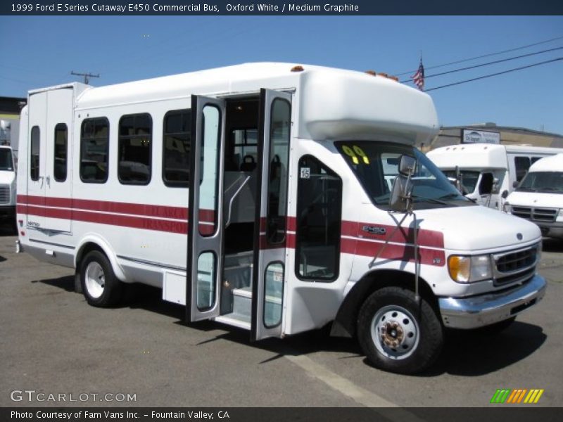 Oxford White / Medium Graphite 1999 Ford E Series Cutaway E450 Commercial Bus