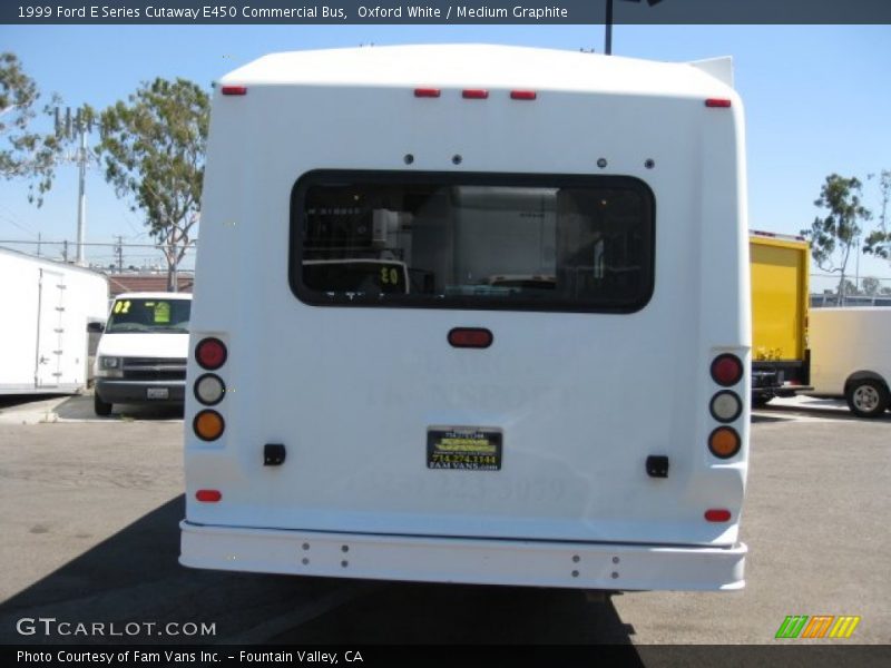 Oxford White / Medium Graphite 1999 Ford E Series Cutaway E450 Commercial Bus