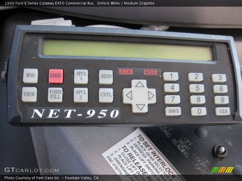 Oxford White / Medium Graphite 1999 Ford E Series Cutaway E450 Commercial Bus