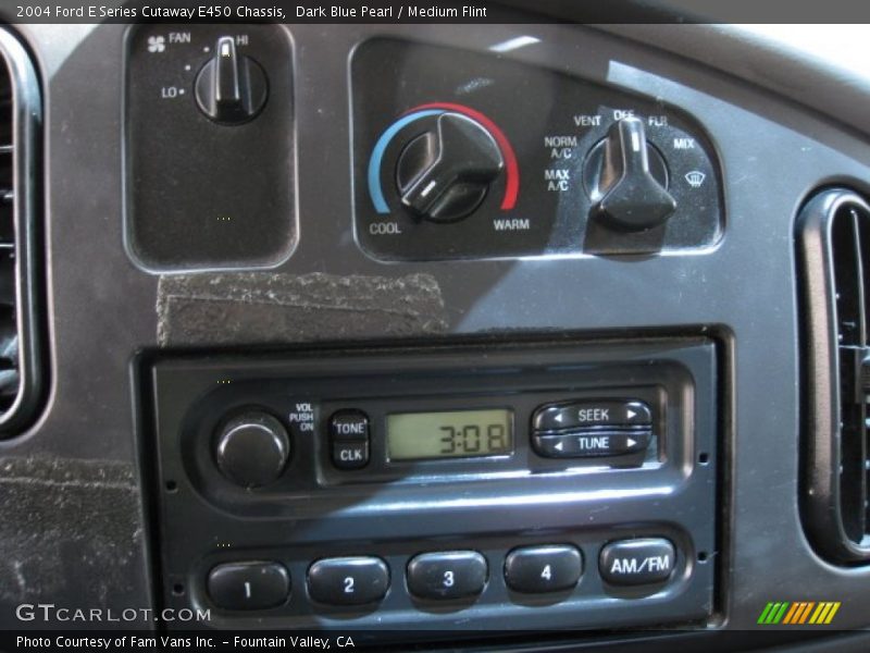 Dark Blue Pearl / Medium Flint 2004 Ford E Series Cutaway E450 Chassis