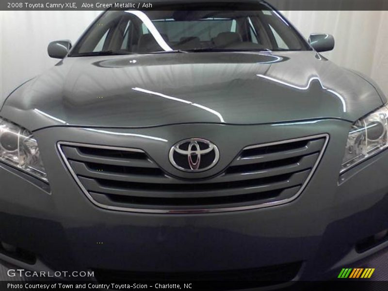 Aloe Green Metallic / Ash 2008 Toyota Camry XLE