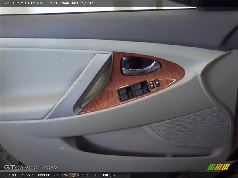 Aloe Green Metallic / Ash 2008 Toyota Camry XLE