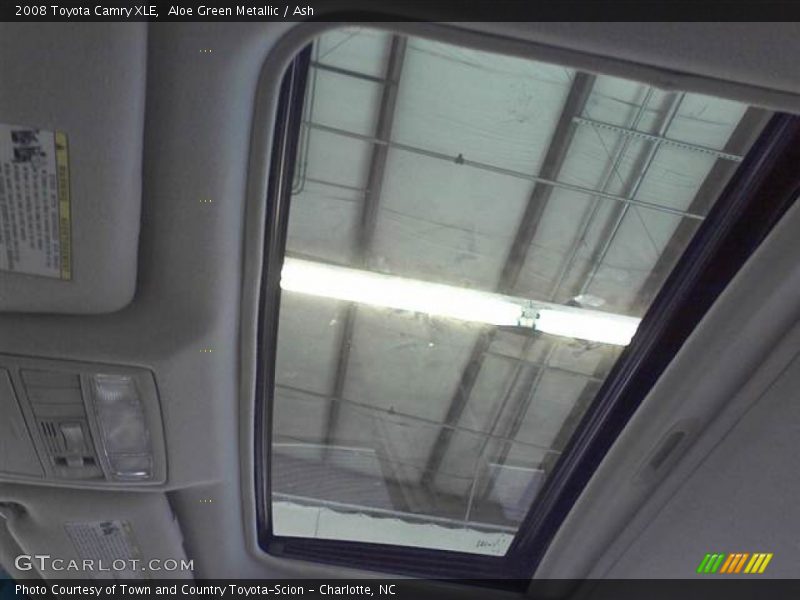 Aloe Green Metallic / Ash 2008 Toyota Camry XLE