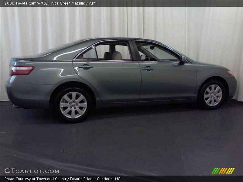 Aloe Green Metallic / Ash 2008 Toyota Camry XLE