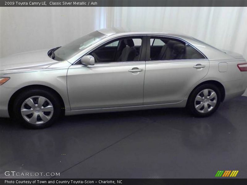 Classic Silver Metallic / Ash 2009 Toyota Camry LE