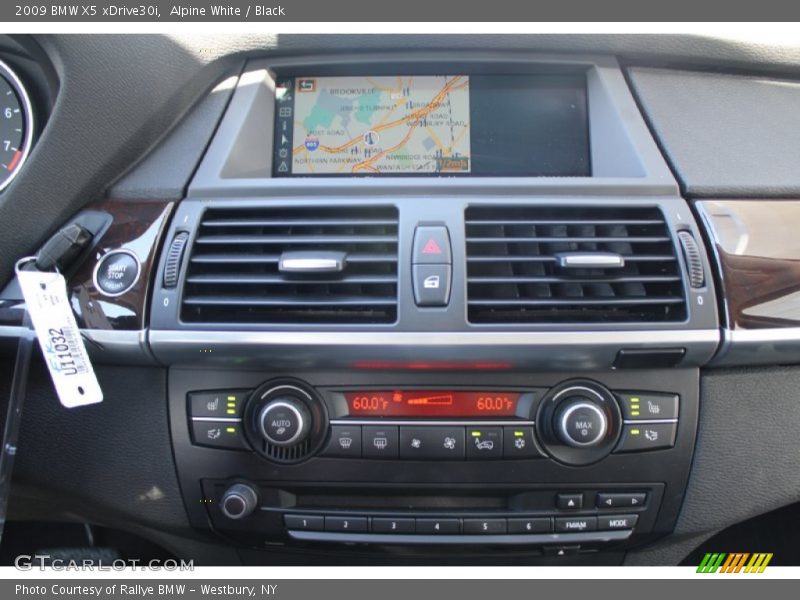 Alpine White / Black 2009 BMW X5 xDrive30i