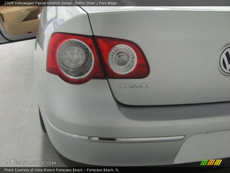 Reflex Silver / Pure Beige 2008 Volkswagen Passat Komfort Sedan
