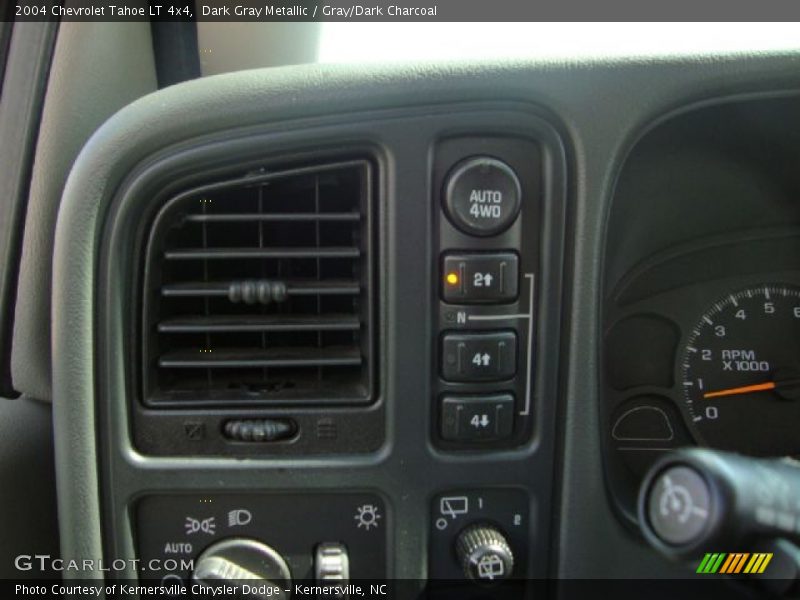 Dark Gray Metallic / Gray/Dark Charcoal 2004 Chevrolet Tahoe LT 4x4