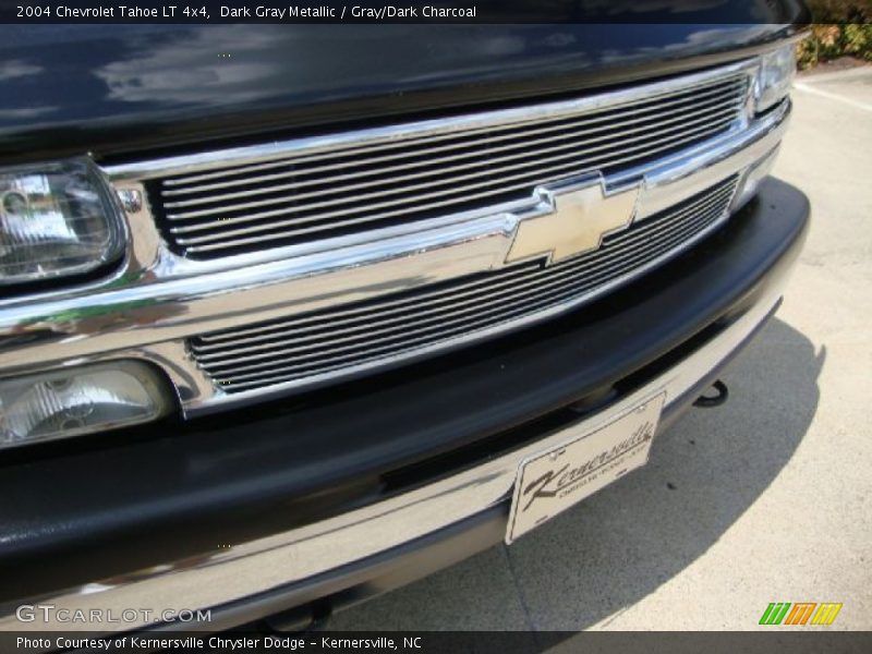 Dark Gray Metallic / Gray/Dark Charcoal 2004 Chevrolet Tahoe LT 4x4
