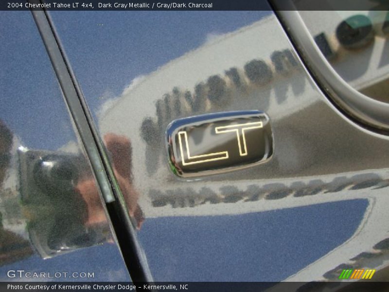 Dark Gray Metallic / Gray/Dark Charcoal 2004 Chevrolet Tahoe LT 4x4