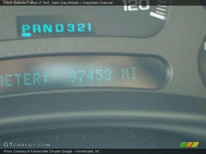 Dark Gray Metallic / Gray/Dark Charcoal 2004 Chevrolet Tahoe LT 4x4