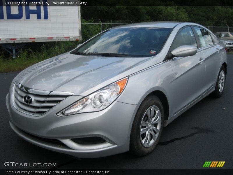 Radiant Silver / Gray 2011 Hyundai Sonata GLS