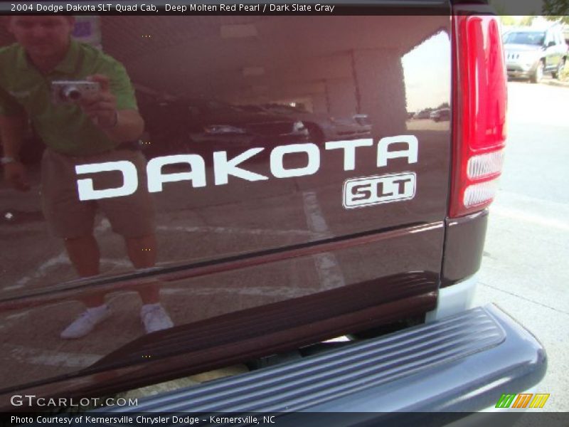  2004 Dakota SLT Quad Cab Logo