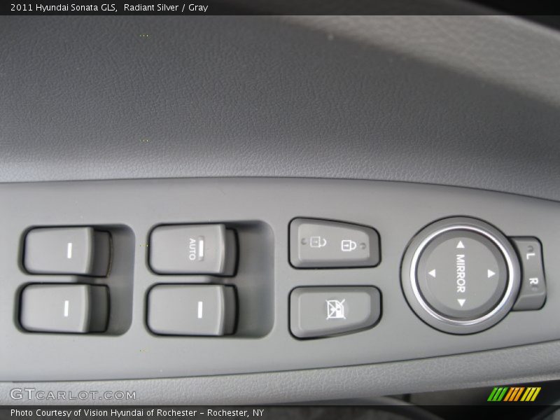 Radiant Silver / Gray 2011 Hyundai Sonata GLS