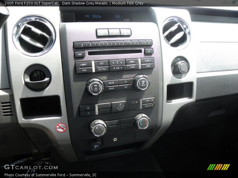 Controls of 2005 F150 XLT SuperCab