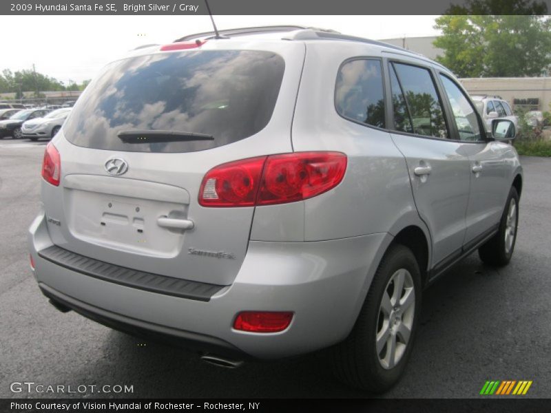 Bright Silver / Gray 2009 Hyundai Santa Fe SE