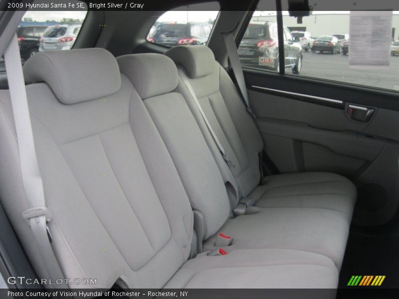 Bright Silver / Gray 2009 Hyundai Santa Fe SE