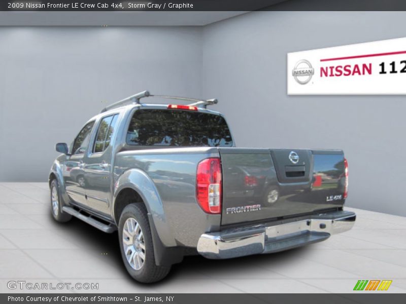 Storm Gray / Graphite 2009 Nissan Frontier LE Crew Cab 4x4