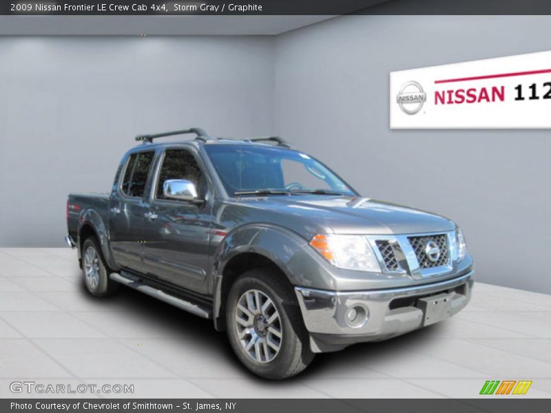 Storm Gray / Graphite 2009 Nissan Frontier LE Crew Cab 4x4