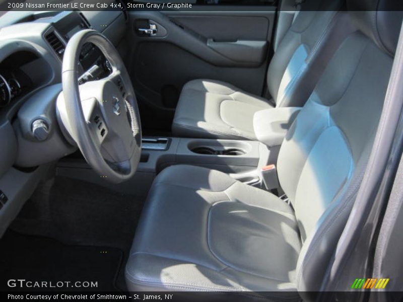 Storm Gray / Graphite 2009 Nissan Frontier LE Crew Cab 4x4