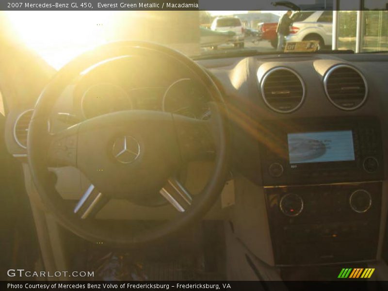 Everest Green Metallic / Macadamia 2007 Mercedes-Benz GL 450