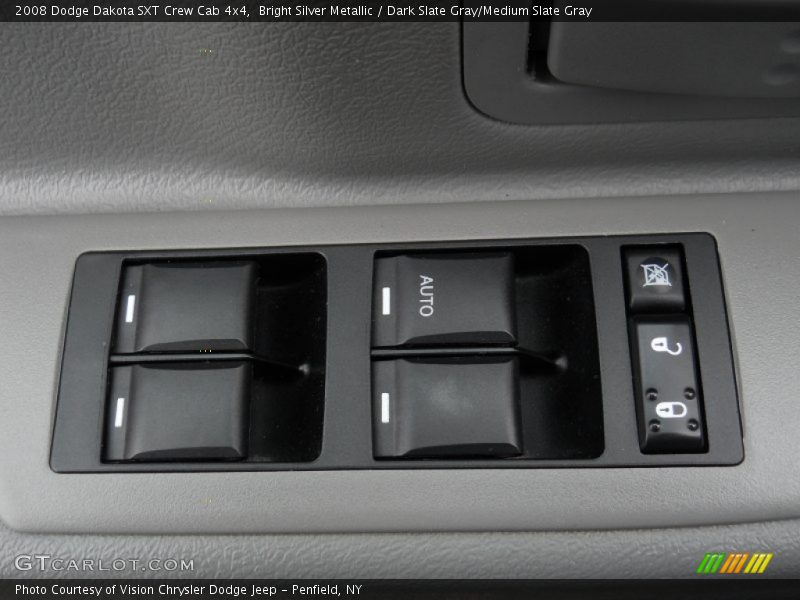 Bright Silver Metallic / Dark Slate Gray/Medium Slate Gray 2008 Dodge Dakota SXT Crew Cab 4x4