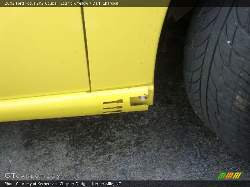 Egg Yolk Yellow / Dark Charcoal 2002 Ford Focus ZX3 Coupe