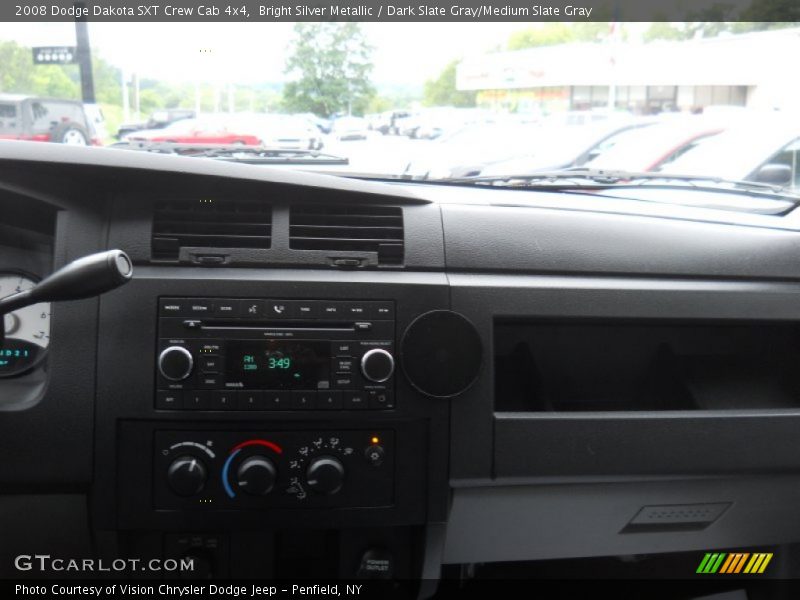 Bright Silver Metallic / Dark Slate Gray/Medium Slate Gray 2008 Dodge Dakota SXT Crew Cab 4x4