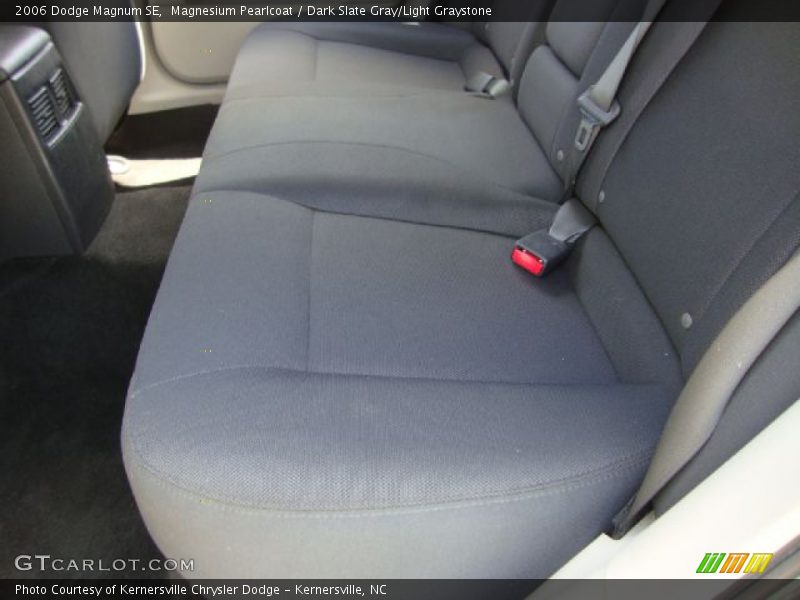Magnesium Pearlcoat / Dark Slate Gray/Light Graystone 2006 Dodge Magnum SE