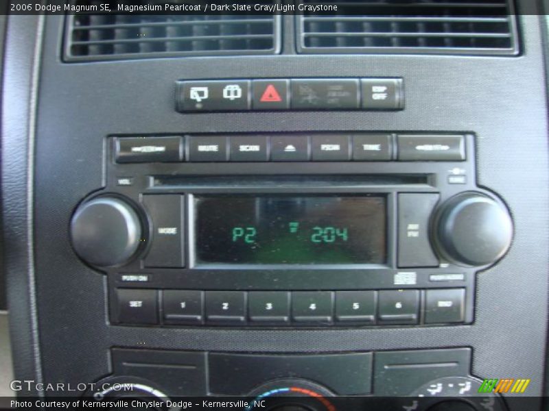 Magnesium Pearlcoat / Dark Slate Gray/Light Graystone 2006 Dodge Magnum SE
