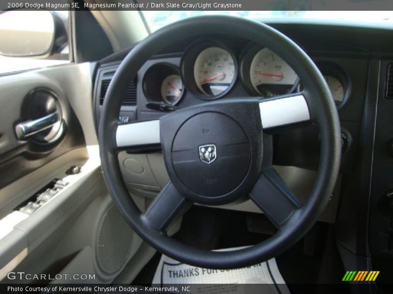 Magnesium Pearlcoat / Dark Slate Gray/Light Graystone 2006 Dodge Magnum SE