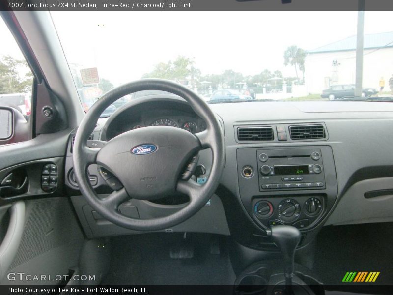 Infra-Red / Charcoal/Light Flint 2007 Ford Focus ZX4 SE Sedan