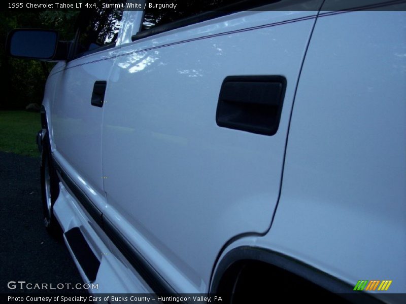 Summit White / Burgundy 1995 Chevrolet Tahoe LT 4x4