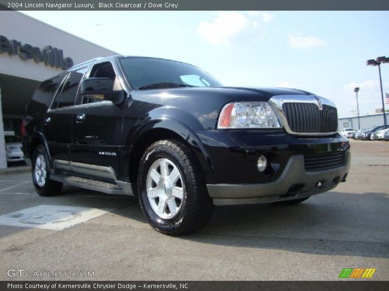 Black Clearcoat / Dove Grey 2004 Lincoln Navigator Luxury